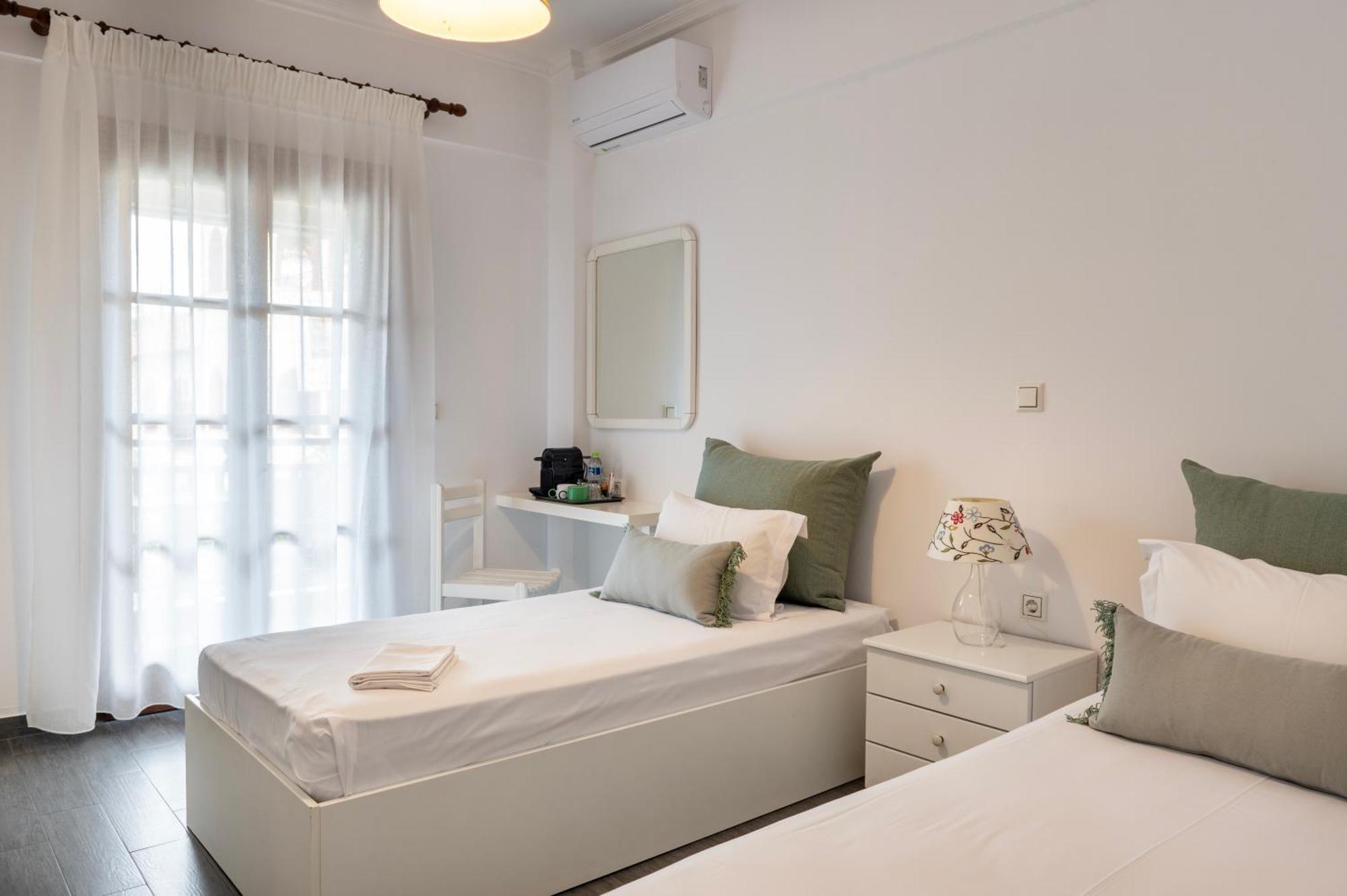 Hotel Theopisti Ouranoupoli Exterior photo